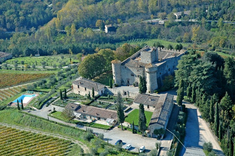 John and Ashley in Meleto: Wedding in Chianti